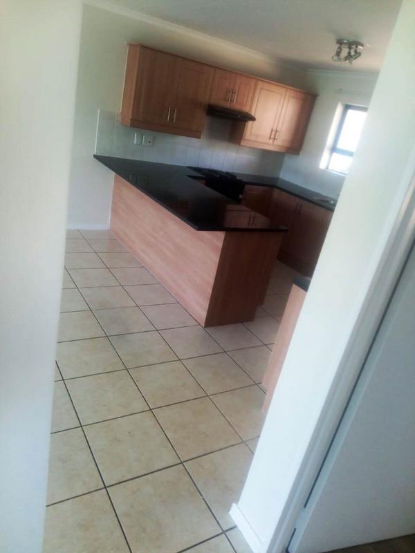 2 Bedroom Property for Sale in Somerset West Western Cape